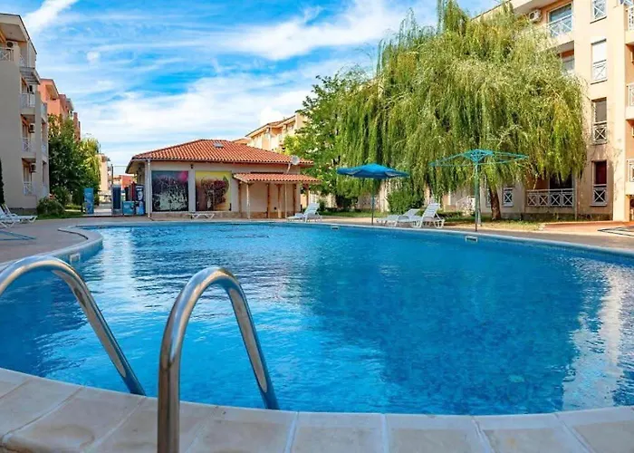 Апартаменты Double Cream Tunkovo